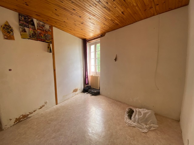 Image No.11-4 Bed Property for sale