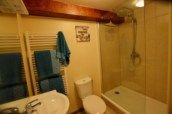 Image No.11-9 Bed Country House for sale