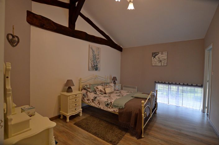 Image No.12-9 Bed Country House for sale