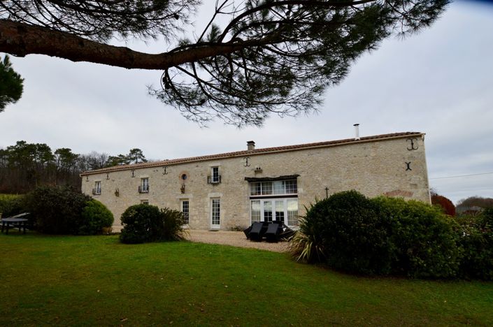 Image No.2-9 Bed Country House for sale