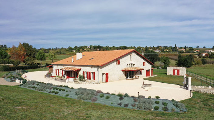 Image No.1-3 Bed Property for sale