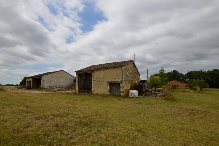 Image No.11-3 Bed Country House for sale