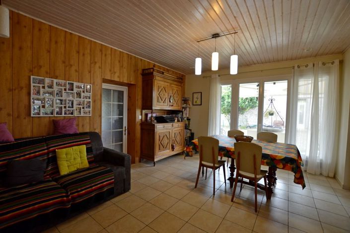 Image No.16-3 Bed Country House for sale