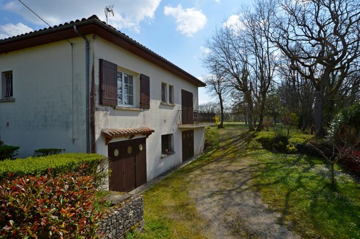 Image No.7-3 Bed Country House for sale