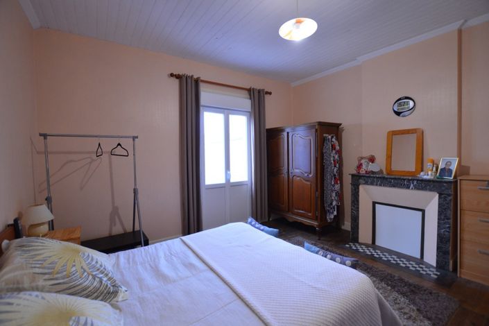 Image No.12-3 Bed Village House for sale