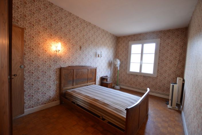 Image No.9-4 Bed Village House for sale