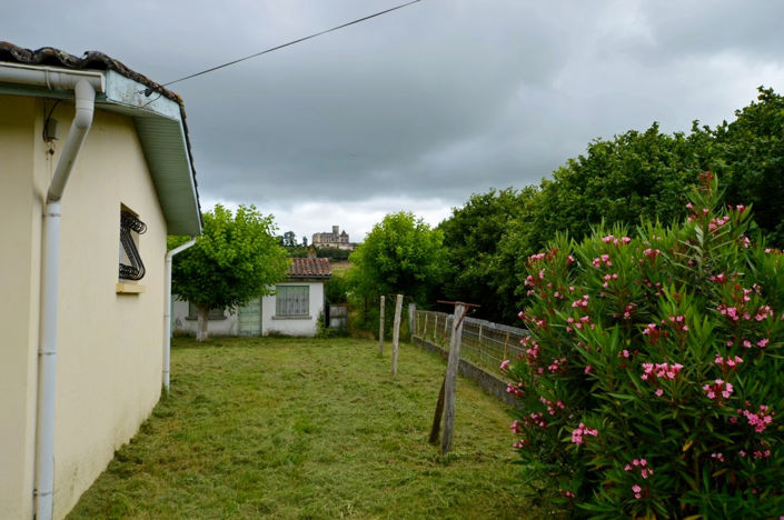 Image No.3-Propriété de 3 chambres à vendre à Duras