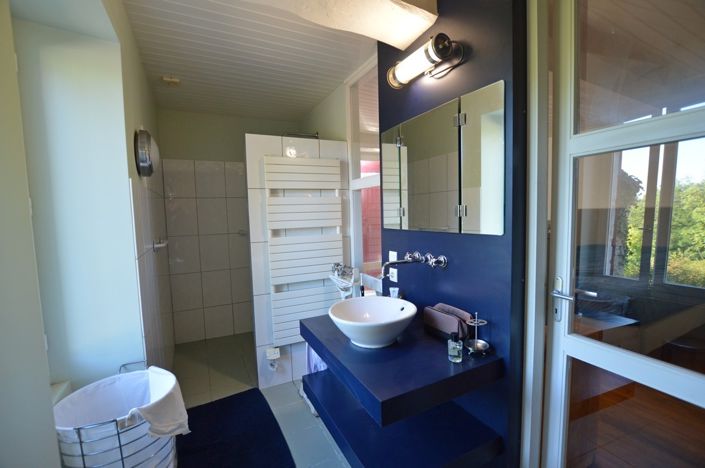 Image No.16-3 Bed Property for sale