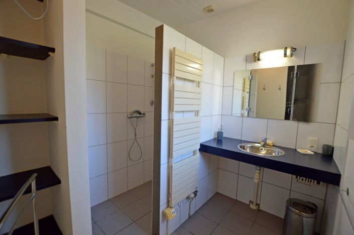 Image No.20-3 Bed Property for sale