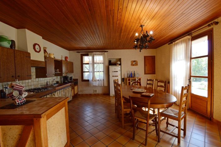 Image No.11-5 Bed Property for sale