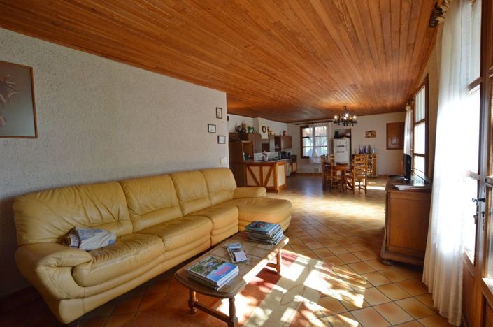 Image No.13-5 Bed Property for sale