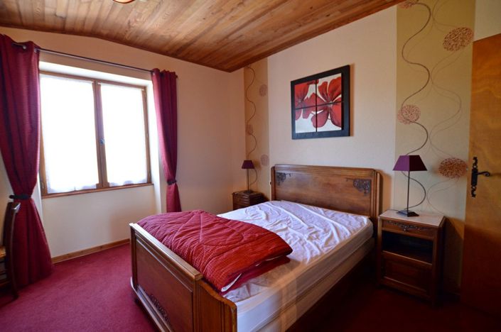 Image No.20-5 Bed Property for sale