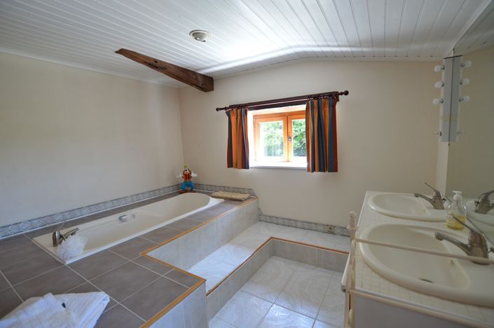 Image No.14-5 Bed Country House for sale