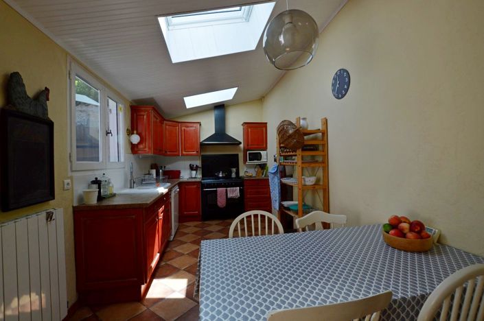 Image No.10-5 Bed Country House for sale