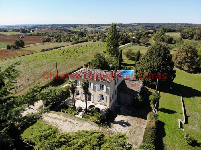 Image No.1-4 Bed Property for sale