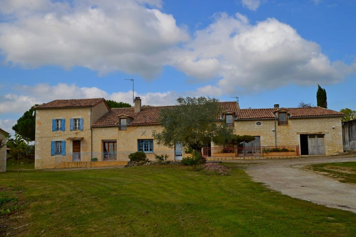 Image No.1-Propriété de 7 chambres à vendre à Duras