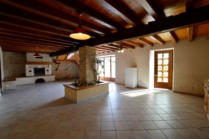 Image No.9-Propriété de 7 chambres à vendre à Duras