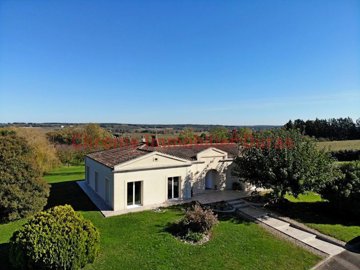 Maison de campagne de 3 chambres à vendre à Duras