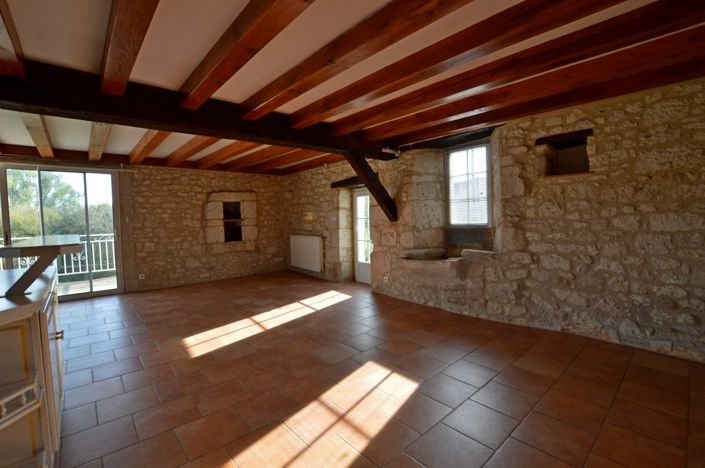 Image No.10-3 Bed Property for sale