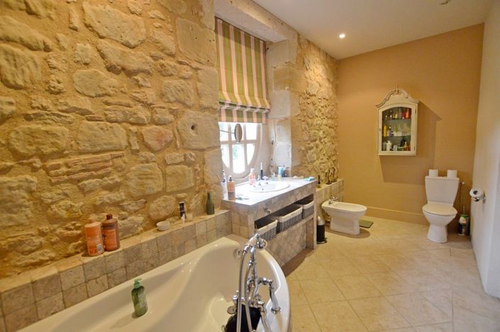 Image No.17-Maison de campagne de 4 chambres à vendre à Lot-et-Garonne