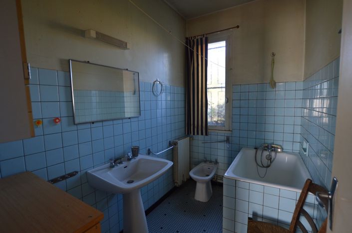 Image No.12-3 Bed Village House for sale