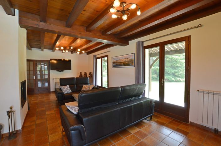 Image No.9-3 Bed Country House for sale