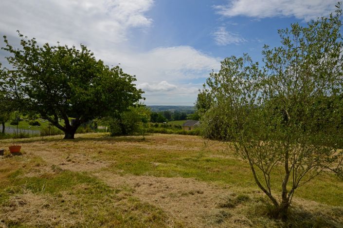 Image No.6-3 Bed Village House for sale