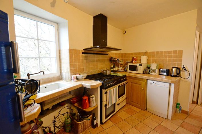 Image No.11-4 Bed Property for sale