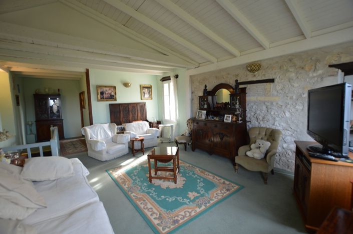 Image No.10-3 Bed Village House for sale