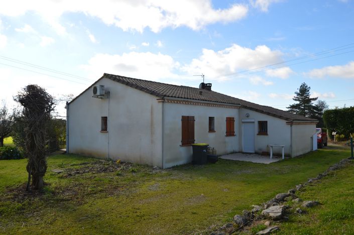 Image No.4-2 Bed Country House for sale