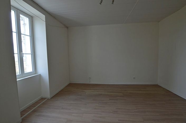 Image No.12-4 Bed Country House for sale