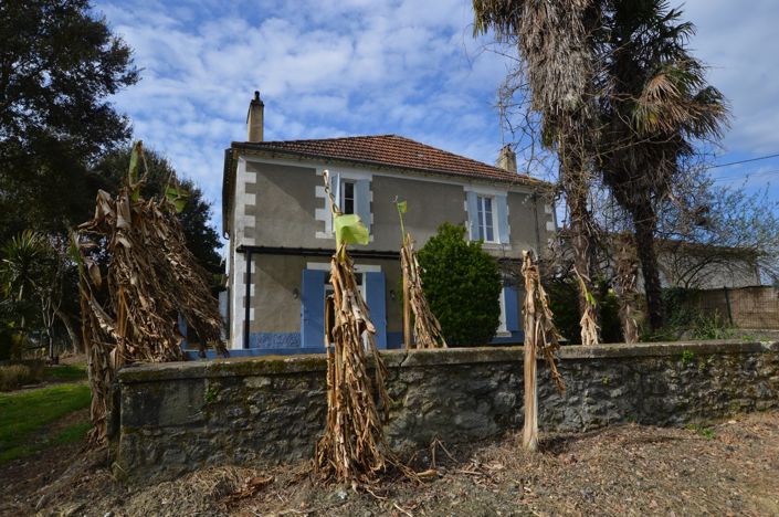 Image No.2-4 Bed Country House for sale