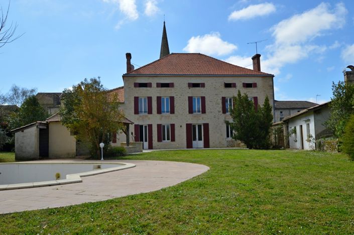 Image No.5-7 Bed Property for sale