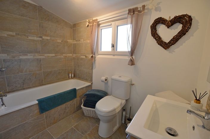 Image No.16-Maison de campagne de 6 chambres à vendre à Duras