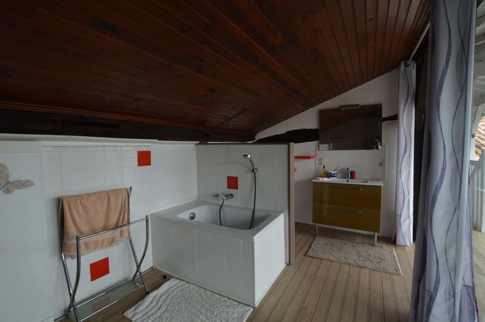 Image No.19-4 Bed Village House for sale