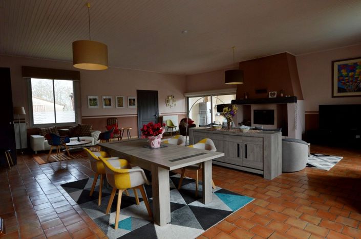 Image No.6-4 Bed Village House for sale