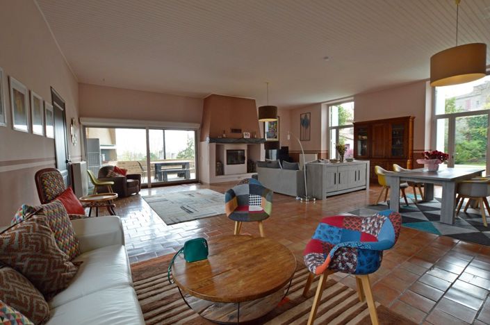 Image No.7-4 Bed Village House for sale