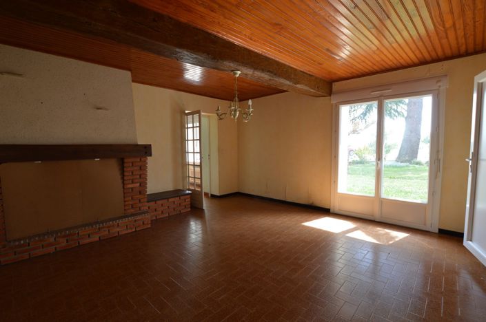 Image No.13-5 Bed Country House for sale