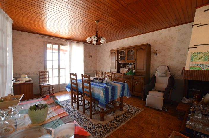 Image No.6-5 Bed Country House for sale