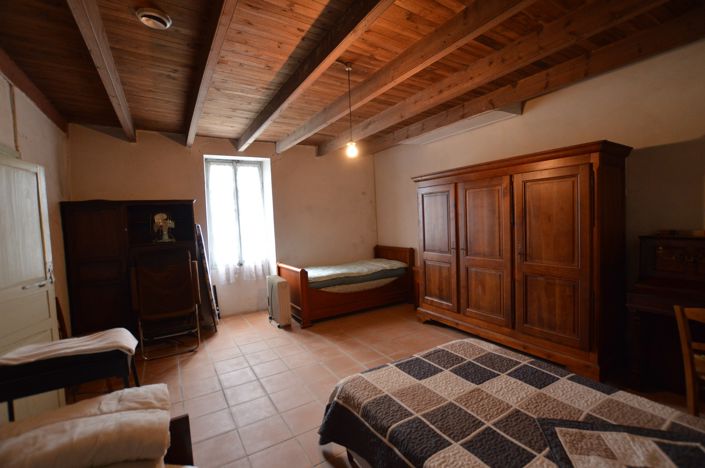 Image No.7-2 Bed Country House for sale