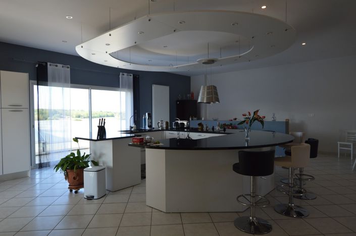 Image No.12-3 Bed Country House for sale