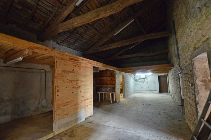 Image No.17-7 Bed Country House for sale