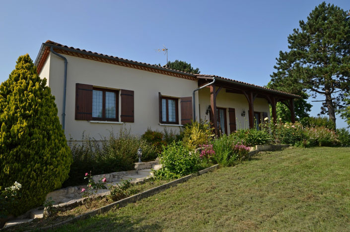 Image No.1-4 Bed Property for sale