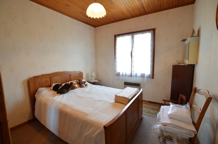 Image No.12-4 Bed Country House for sale