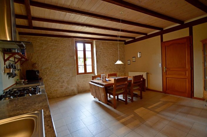 Image No.11-3 Bed Country House for sale