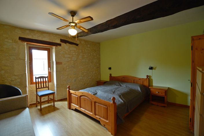 Image No.18-3 Bed Country House for sale