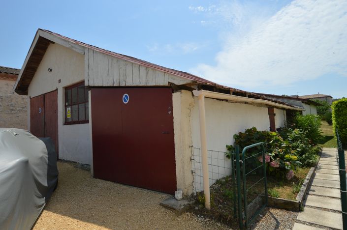 Image No.19-3 Bed Village House for sale