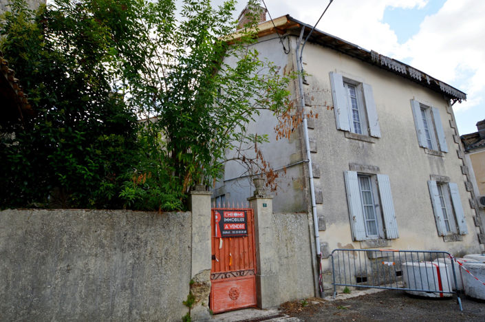 Image No.1-3 Bed Property for sale