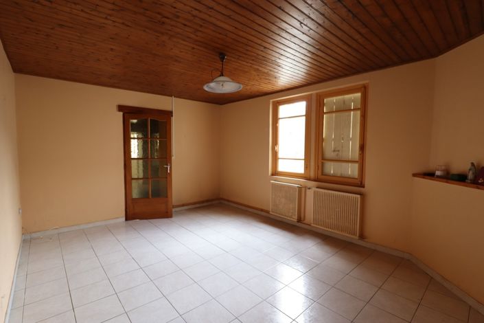 Image No.10-3 Bed Village House for sale