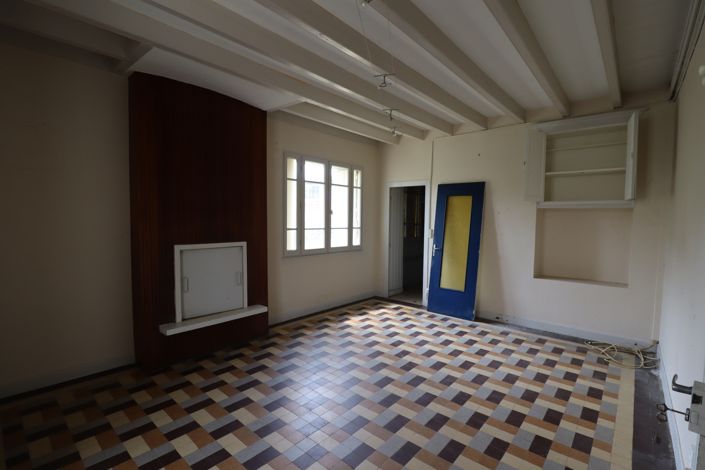 Image No.8-3 Bed Village House for sale